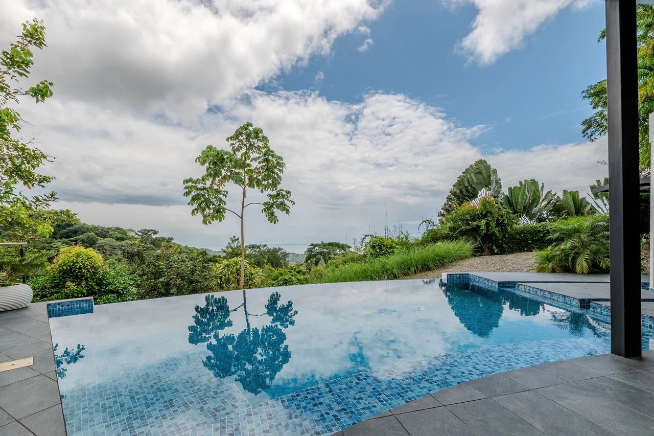 The Glass House. Sustainability, Luxury and Nature. - Gallery image 25