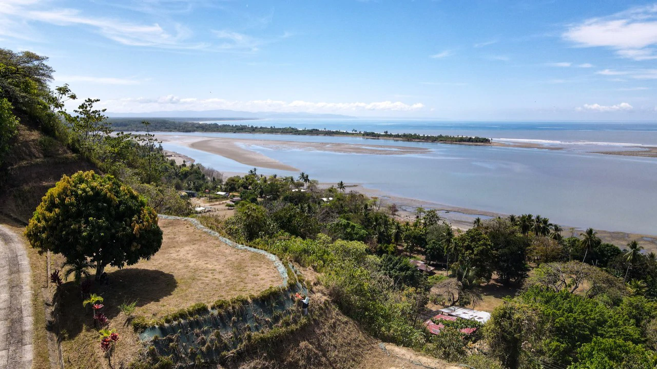 Whitewater Ocean View Front Ridge Land in Ojochal