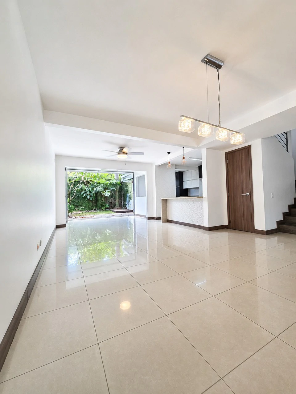 Modern 4 Bedroom House for Sale with Mountain Views in Brasil de Mora Ciudad Colón - Gallery image 3