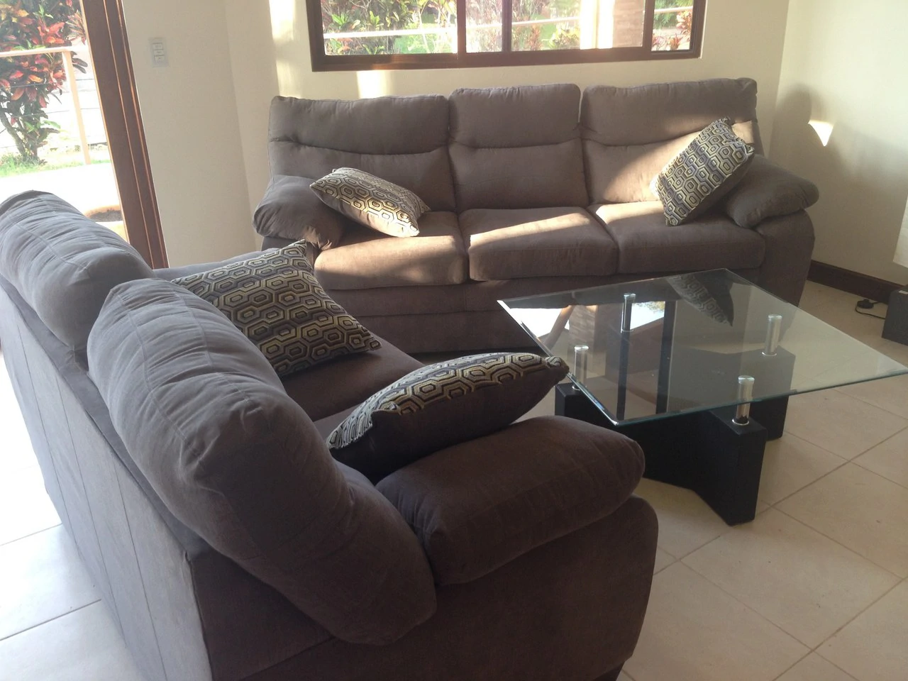 Retire With Peace of Mind: Luxury Home in Gated Community - Gallery image 10