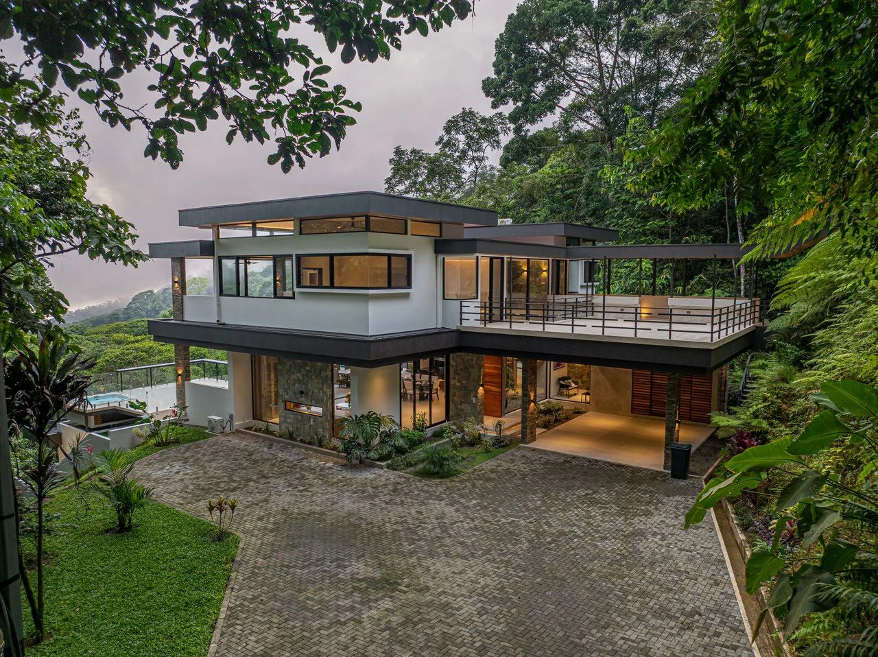 Casa Koules: Architectural 5-Bedroom Oceanview Estate in Prestigious Costa Verde Estates - Gallery image 71