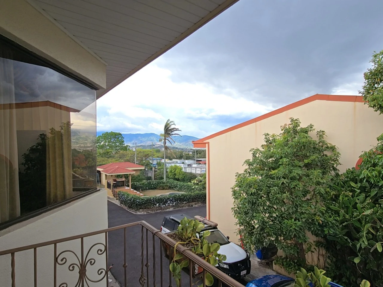 House For Sale in Llorente - Gallery image 30
