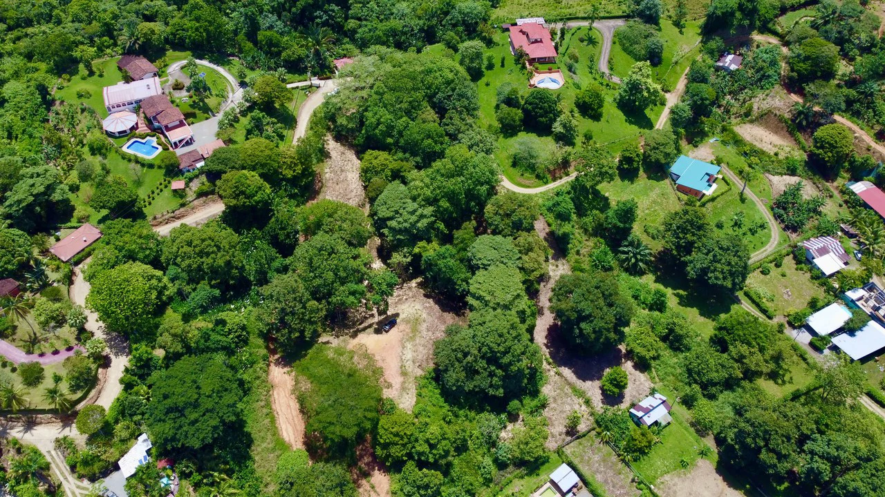 Build-Ready Lot in Ojochal’s Calle Cacique | Easy Access & Stunning Mountain Views - Gallery image 15