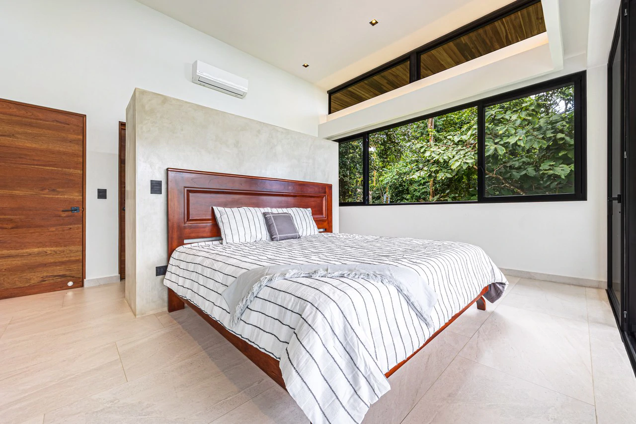 Casa Koules: Architectural 5-Bedroom Oceanview Estate in Prestigious Costa Verde Estates - Gallery image 50
