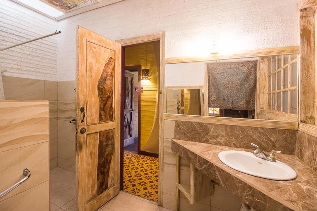 Hotel Casa Antigua: Exceptional Boutique Hotel & Prime Commercial Investment Opportunity Near Costa Rica’s Busiest Airport - Gallery image 18