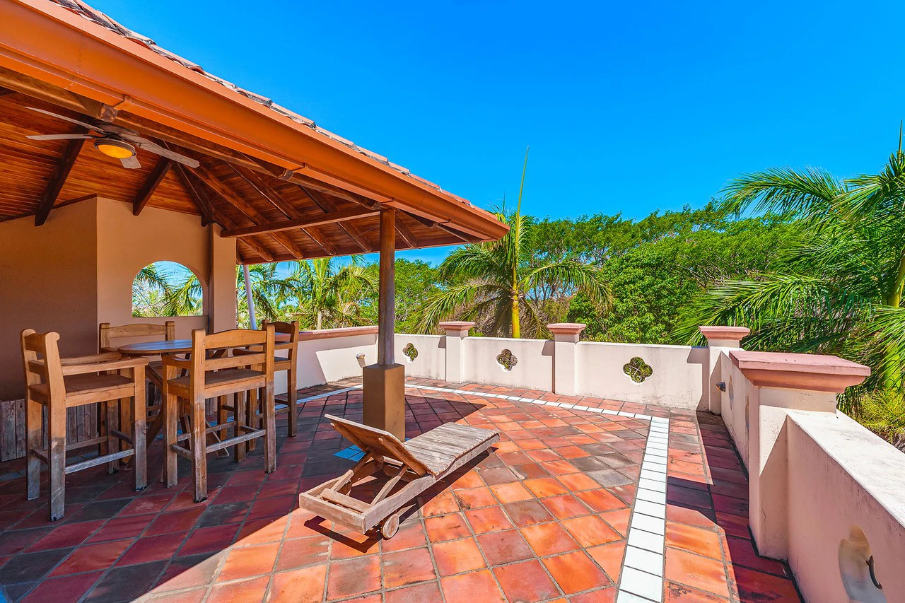 Casa Palacio: Elegant and Palatial 3BR in Gated Community - Gallery image 25