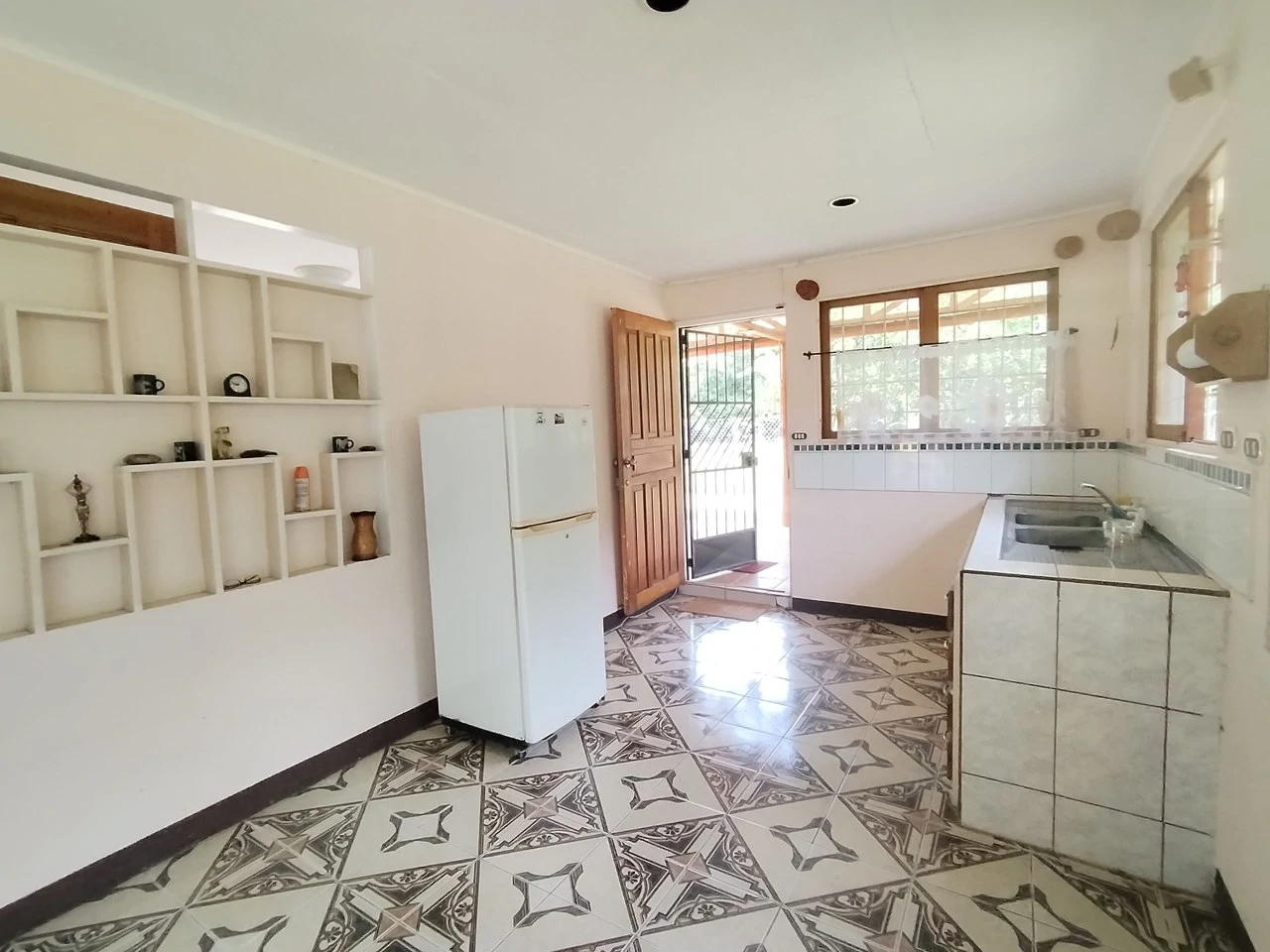 Mountain House For Sale in San Isidro del General - Gallery image 14