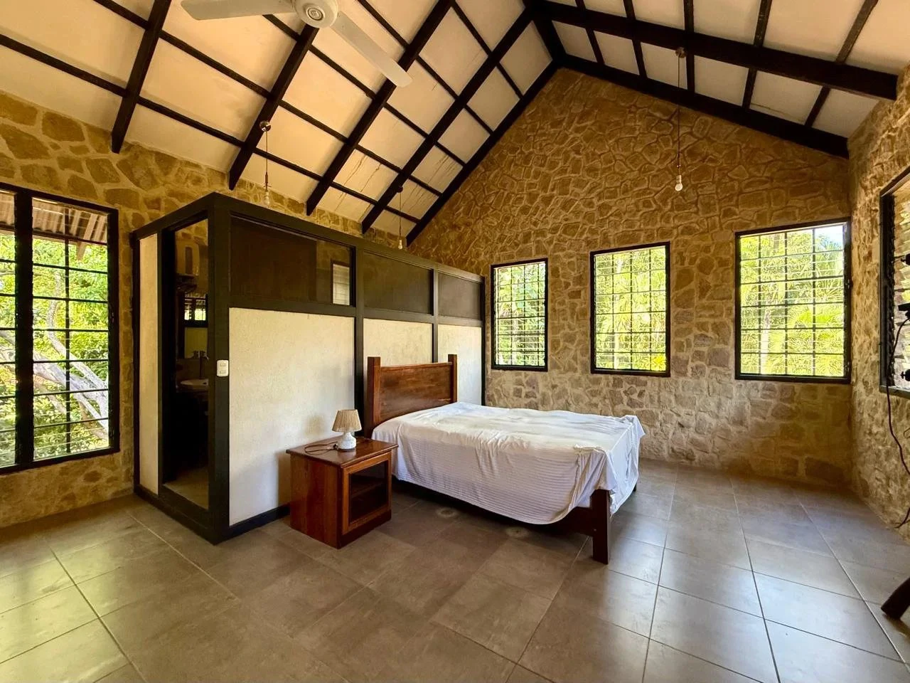 STONE CASTLE: $622,000 USD Your very own "Private Stone Castle" in Costa Rica's Blue Zone. - Gallery image 20
