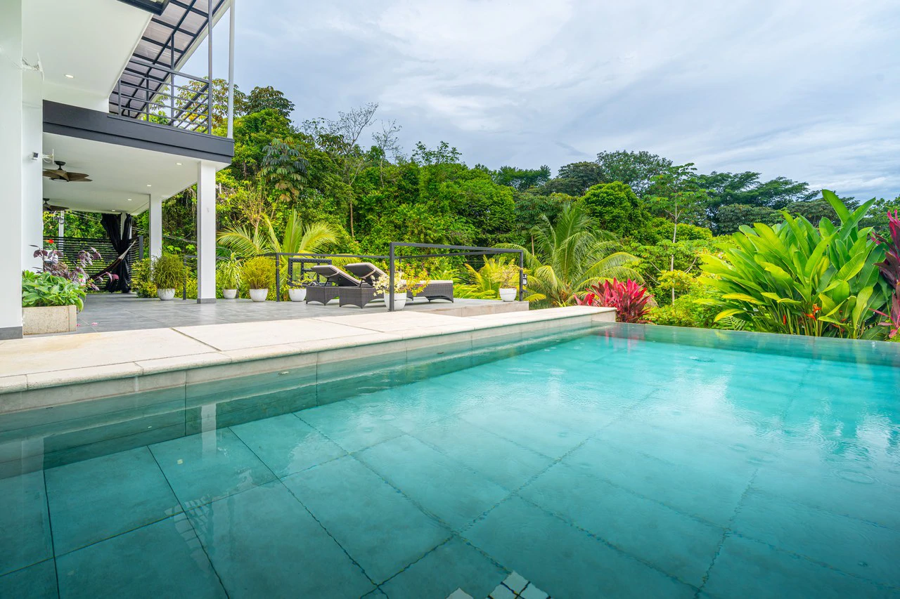 Outstanding Garden Treasure in Ojochal, Modern 4 bedroom on 1 acre - Gallery image 22