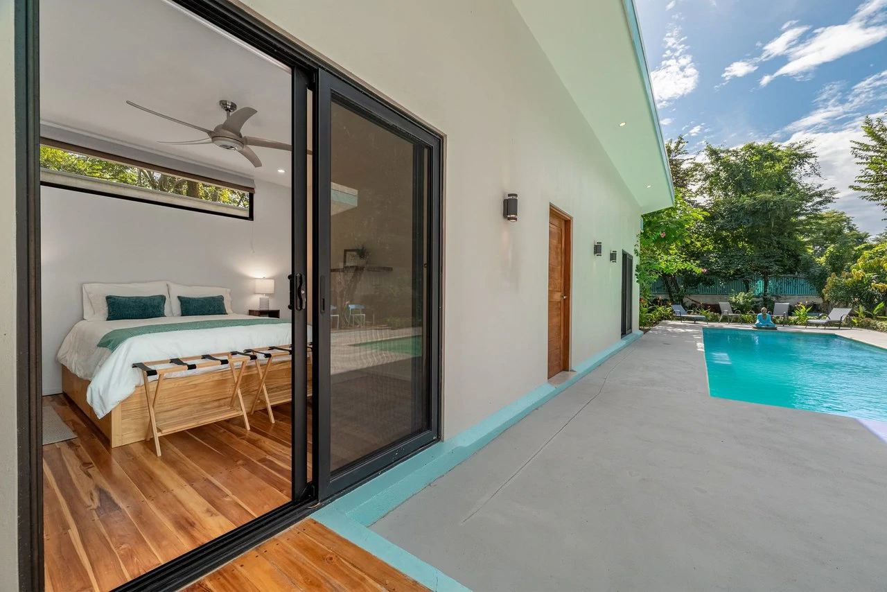 Casa Loto Azul: Exceptional Residence in Palm Beach Estates — Walk to Beach & Dining - Gallery image 25