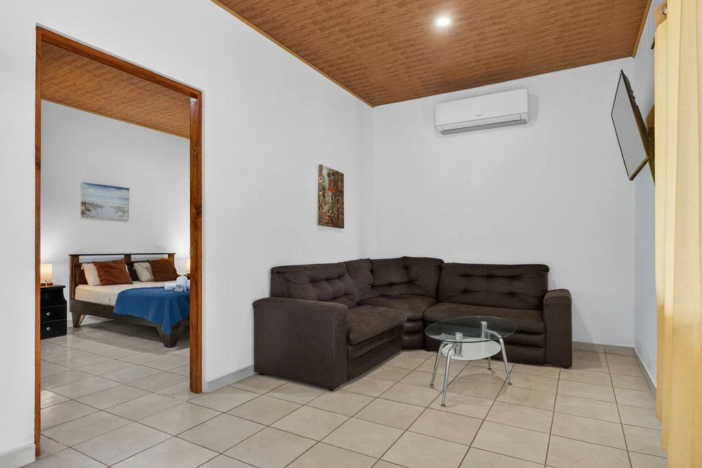 Villa Los Monos: High-Income 9-Unit Rental Property Near Playa Grande - Gallery image 23