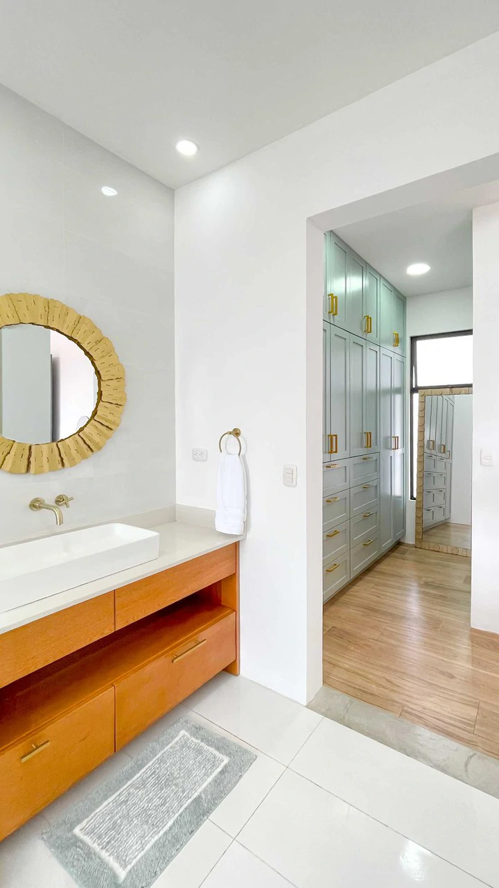 Modern Two-Story Home in Gated Community in Grecia– 5 Minutes from Downtown - photo 25