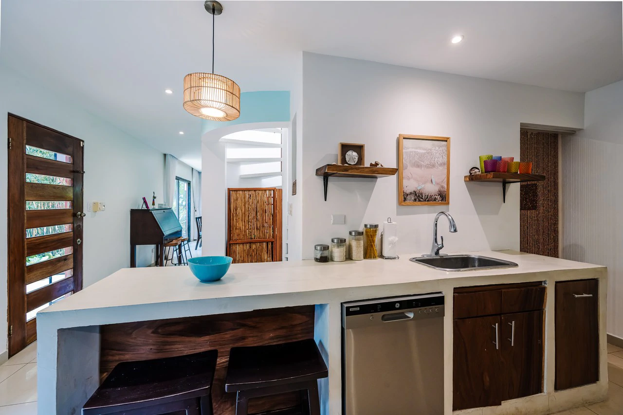 La Gaviota #2: Stef Surf 2BR Villa Steps from Playa Potrero - Gallery image 3