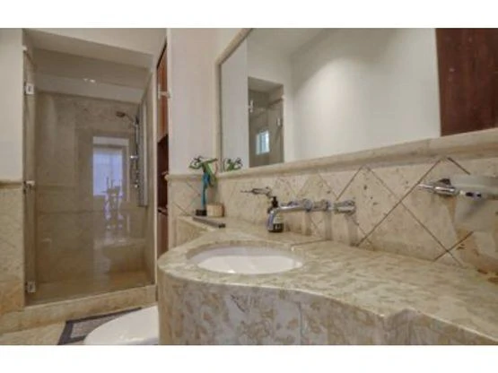 Condominium For Sale in San Rafael - Gallery image 12