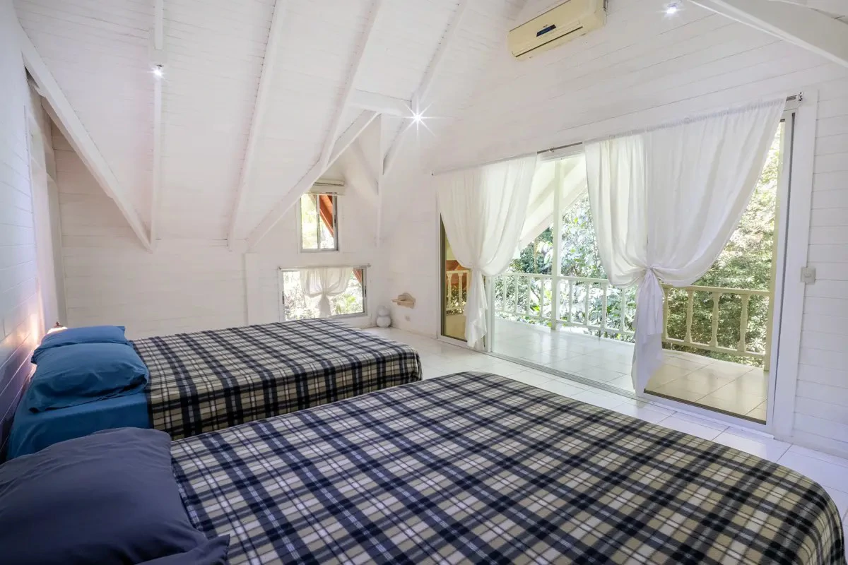 ID 26: 2 BD/2 BA Private Jungle Chalet in a Gated Community Near Hone Creek - Gallery image 16
