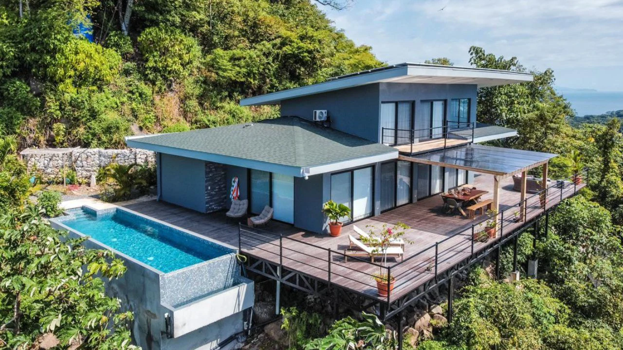 Cuantum: Customizable Lot-and-Home Package Near Playa Pájaros - Gallery image 2