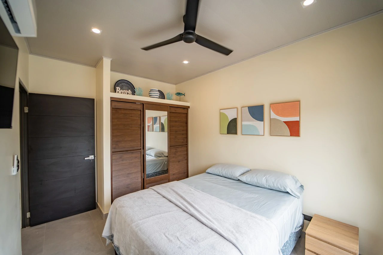 Casa Costa Brava: Modern 3BR Home in Carrillo Beach - photo 16