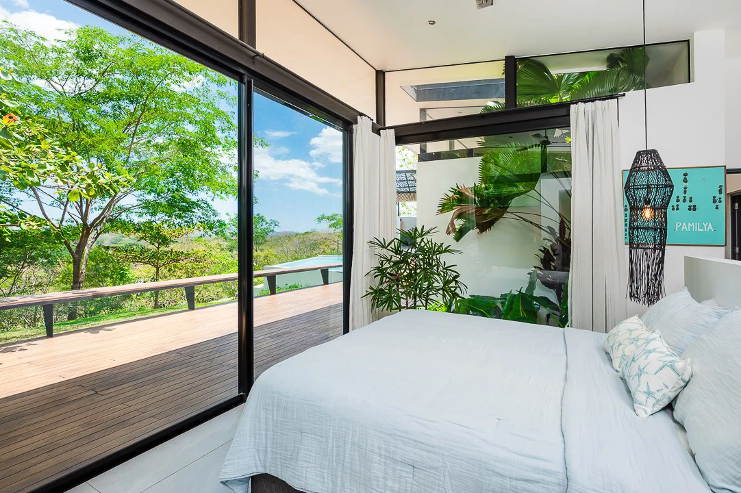 Casa Kalachuchi: Gorgeous Modern Jungle Oasis with Sunset Views in Gated Community - Gallery image 15