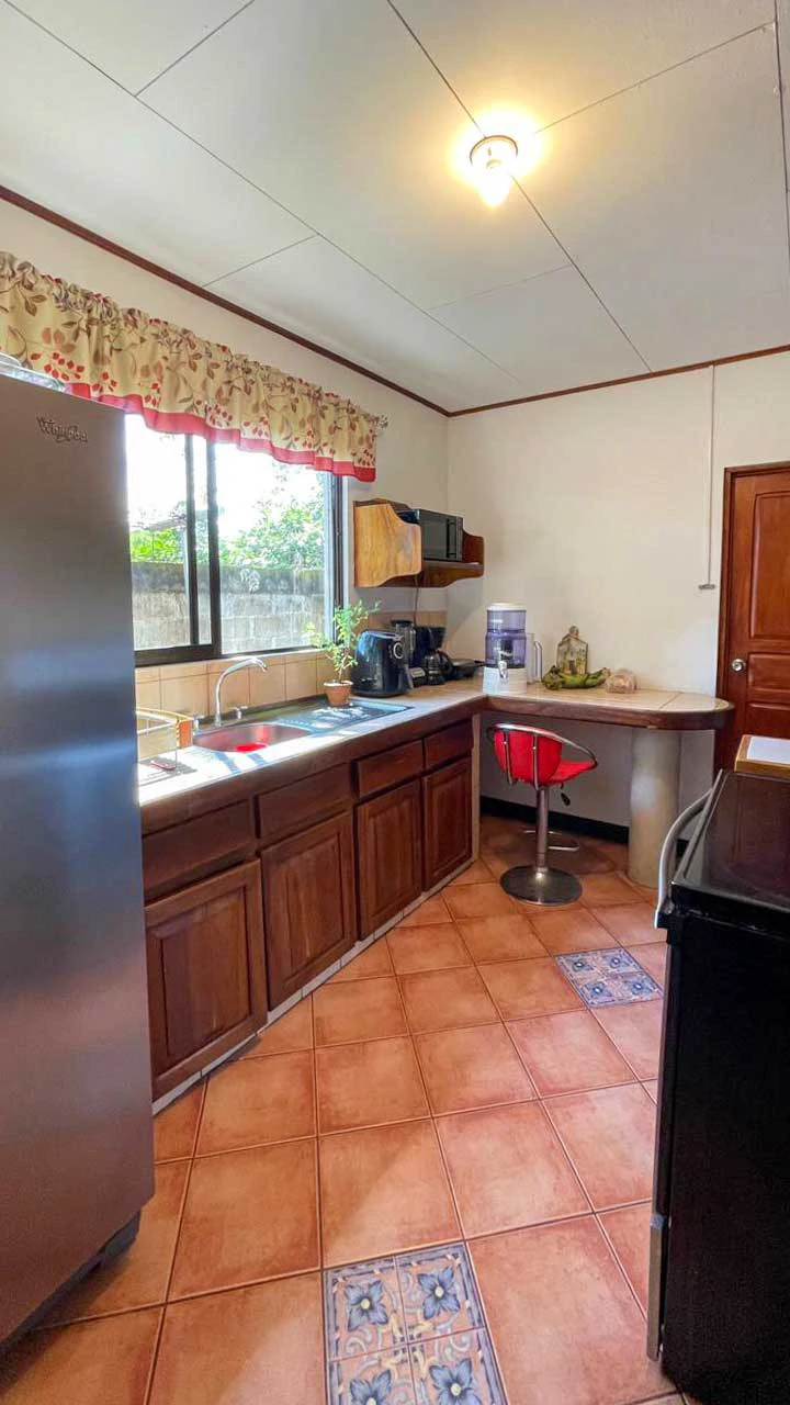Home for sale in Atenas with Large Lot and Natural Surroundings - Gallery image 7