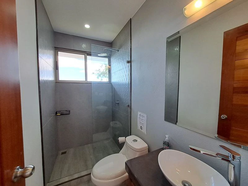 Casa Ying Yang: Modern Elegance with Panoramic Ocean Views, Infinity Pool, and Casita, close to Carrillo Beach - Gallery image 23