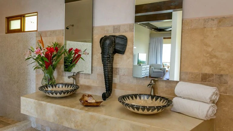 VILLA #1: Live or invest in a property that has it all: the perfect harmony between luxury and nature - Gallery image 76