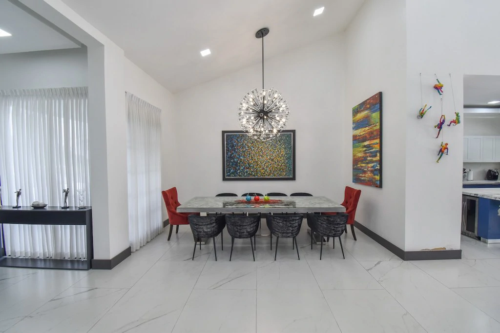 House For Sale in Lindora - Gallery image 2