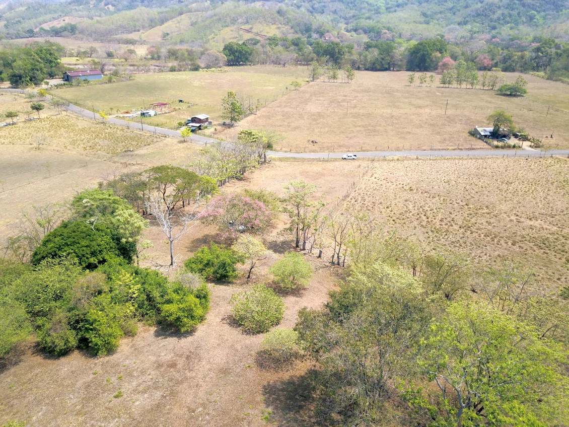 Stunning Views in Nandayure Valley -Amazing land near Bejuco and Pilas beaches Path - Gallery image 13