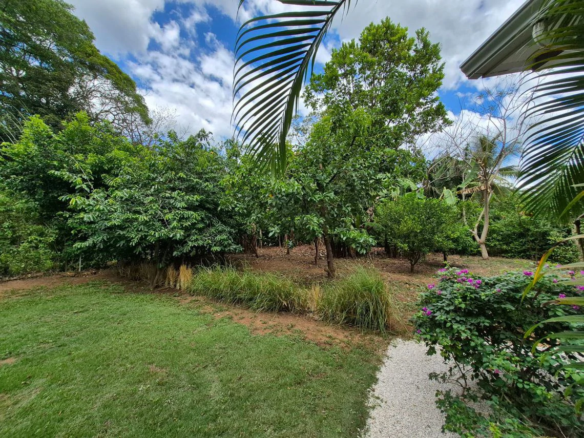 Casa Del Rio: Under Contract | Elegant Contemporary Tropical Home with Pool and Peaceful River Setting, Minutes from Sámara - Gallery image 32