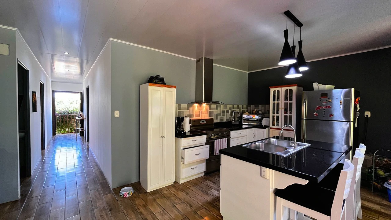 Countryside House For Sale in San Isidro del General - Gallery image 4