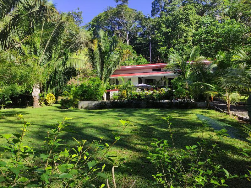Entre Palmas Retreat: Near the Coast House For Sale in Playa Samara - Gallery image 3