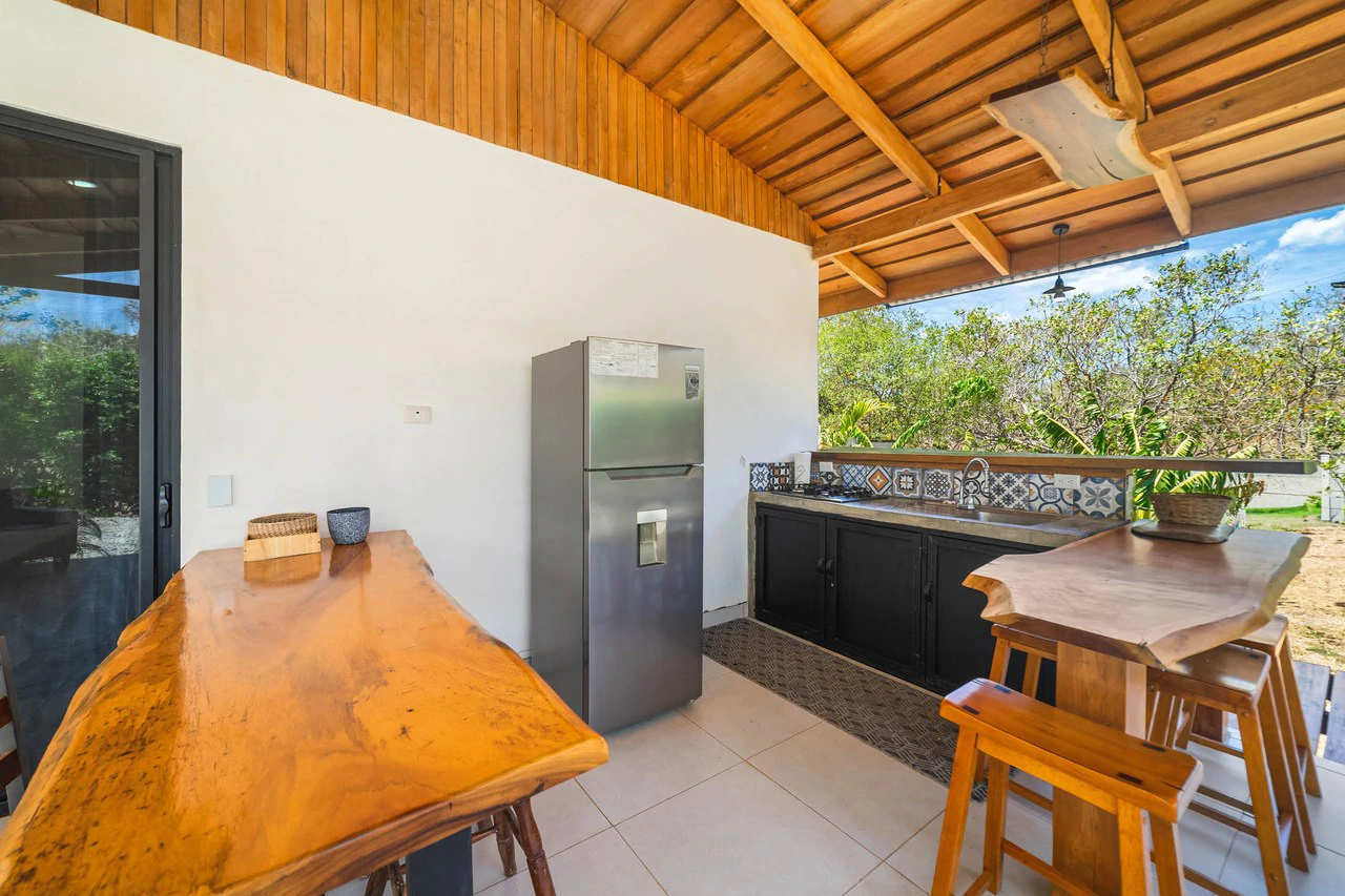 Villa Nanku: Tropical Playa Negra Home with Guest House & Pool - Gallery image 14