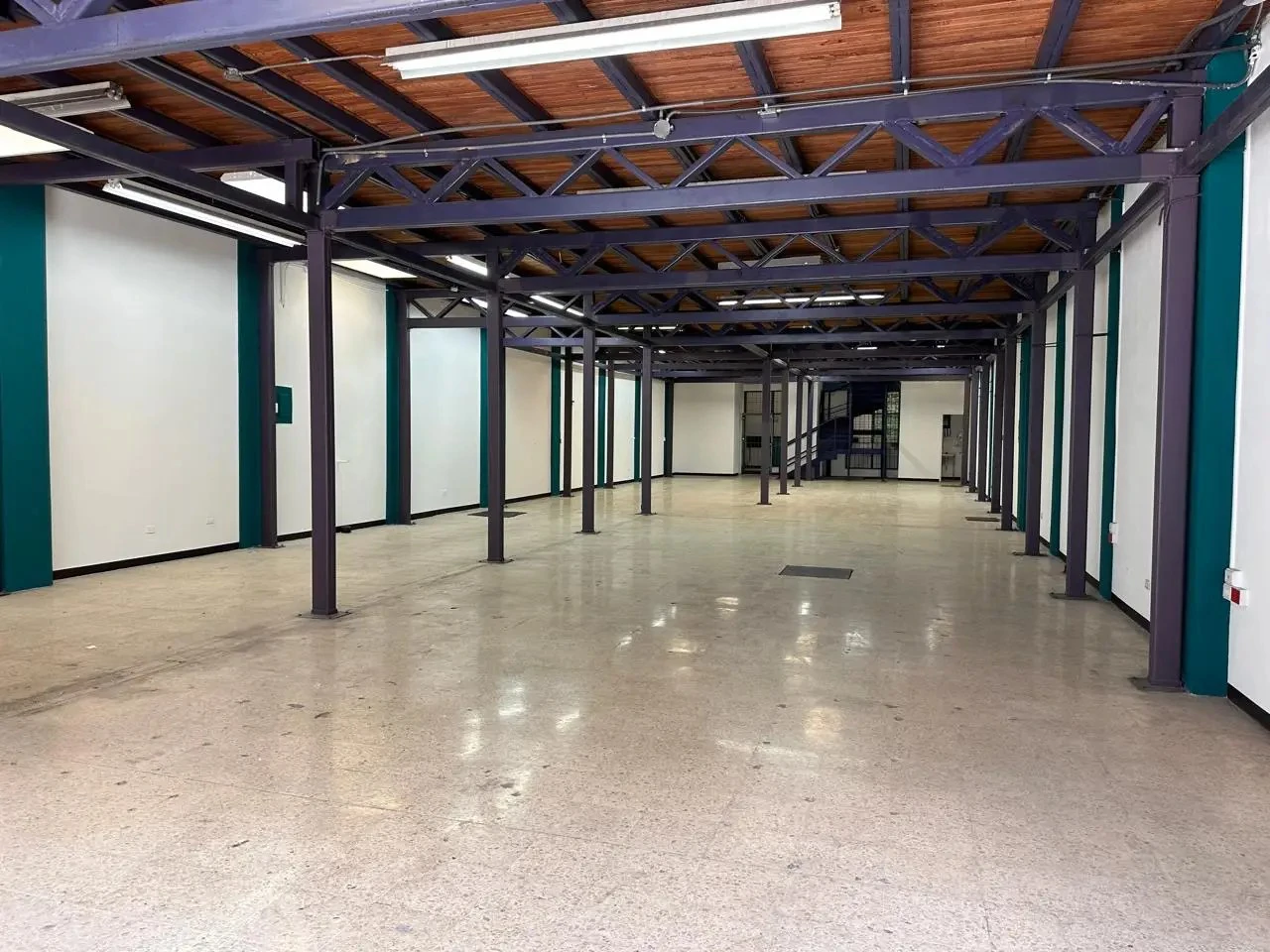 High-Impact Commercial Building in Downtown San José 698 m² of Construction | Catedral District | ZC-2 Zone - Gallery image 2