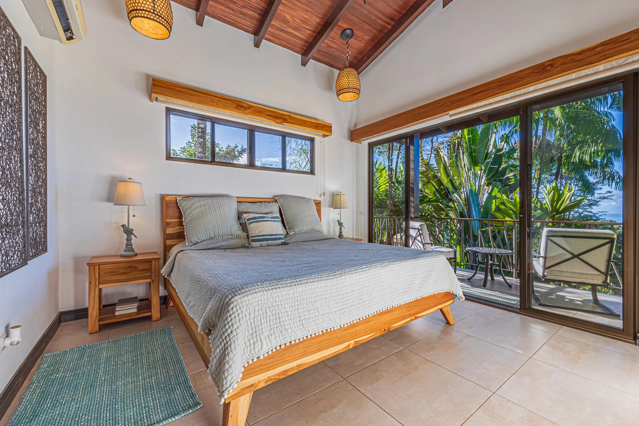 Luxurious Coastal Retreat with Ocean Views in Uvita, Costa Rica - Gallery image 10