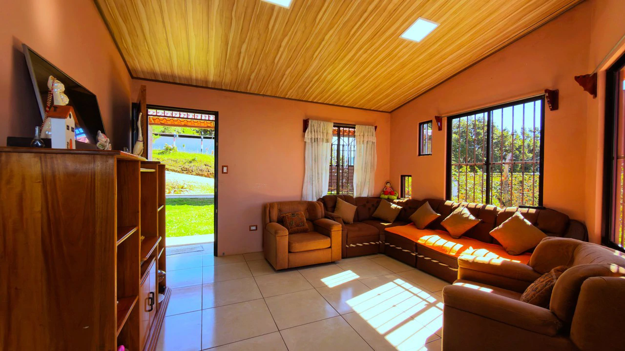 Mountain House For Sale in Division de Páramo - Gallery image 11