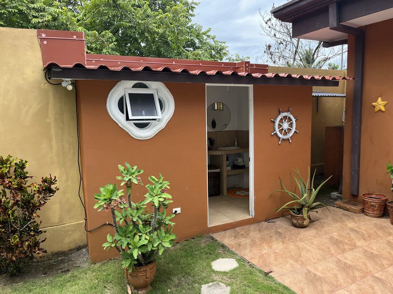 Amazing Casa Tiburon: Large Yard Walking Distance from the Beach! - Gallery image 8