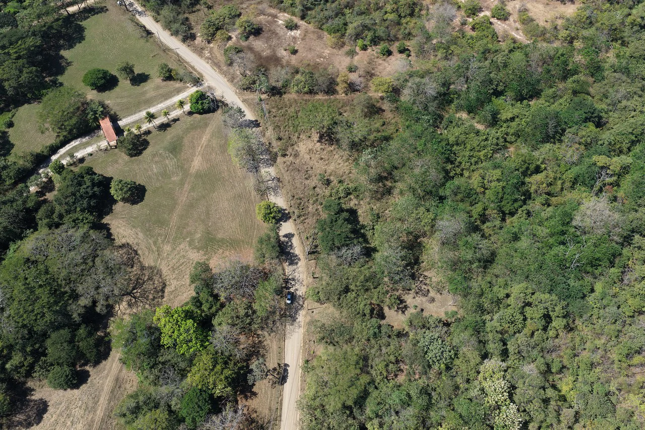 1,009 m² Vacant Lot in Salinitas, 5 Minutes from Playa Grande