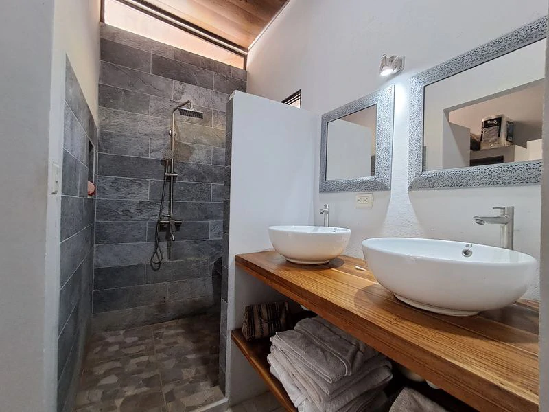 Casa Teresita: Charming 3-Bedroom Home with Garden – 15 Minutes from Sámara - Gallery image 13