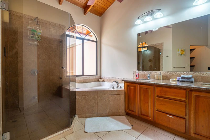 Ocean View 4-Bedroom Home with Pool in Gated Community - Gallery image 14
