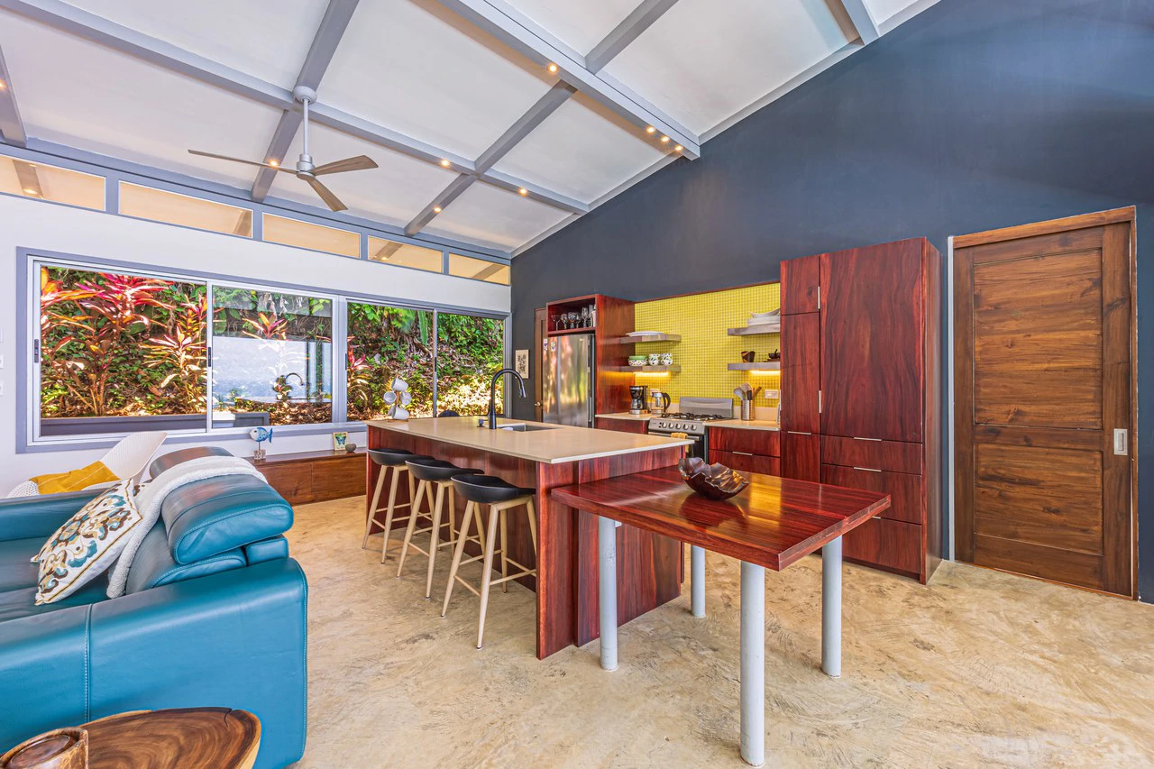 Uvita Ocean and Whale Tail View Modern Home on 3.64 Acres in Exclusive Enclave - Gallery image 45