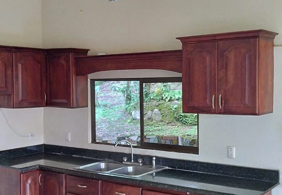 BAMBOO GARDEN - Large Country Home - Ready for Your Personal Touch! - Gallery image 10