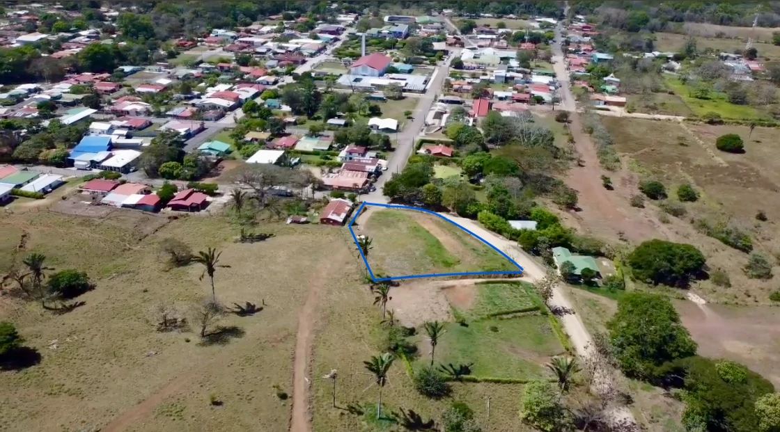 Downtown Hojancha: Home Construction Site For Sale in Playa Samara - Gallery image 3