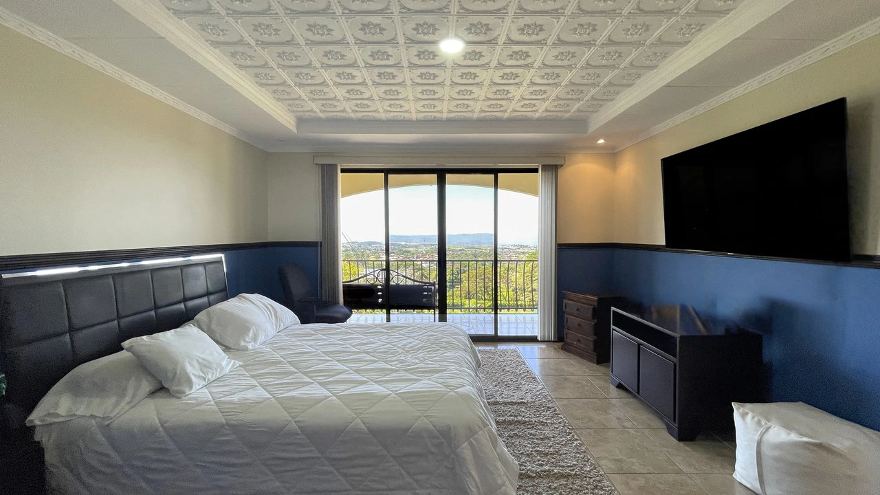 Spacious Home in Condominio El Roble – Cozy Spaces and Stunning Views - Gallery image 18