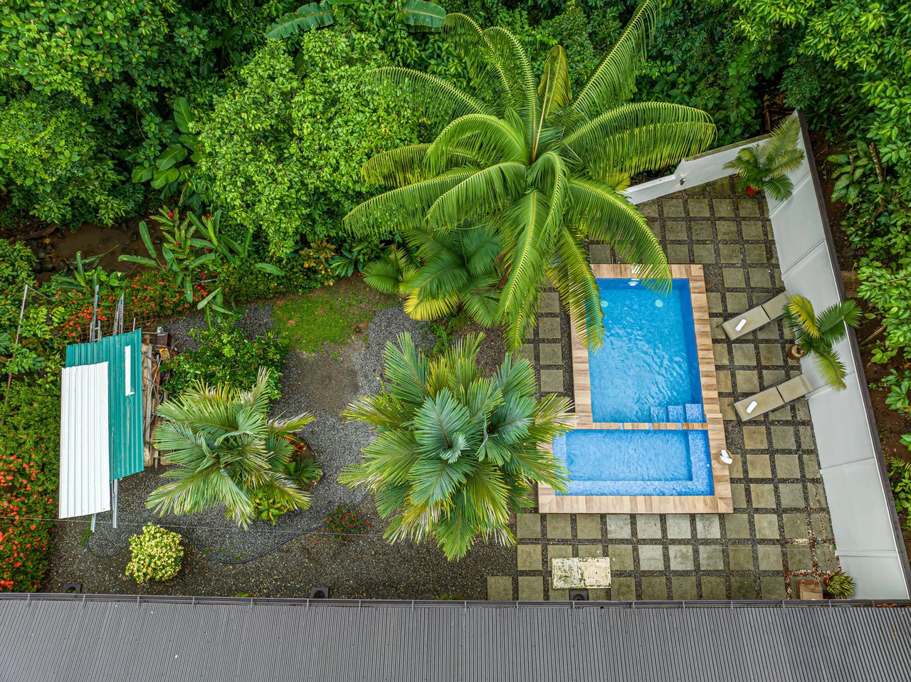 Happy Daze in Uvita: Commercial Building Opportunity in the Heart of Uvita. On Creek with Beautiful Jungle View - Gallery image 9