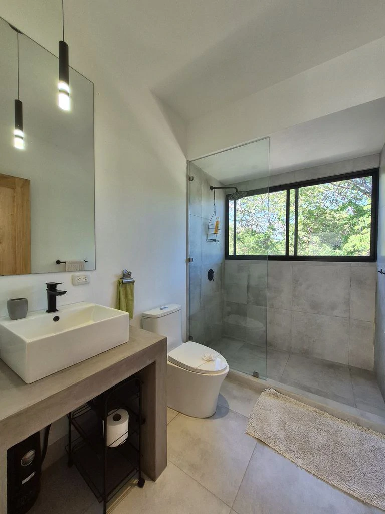 Casa Joya: Turnkey Modern Home with pool – Prime Location & Rental Income - Gallery image 29