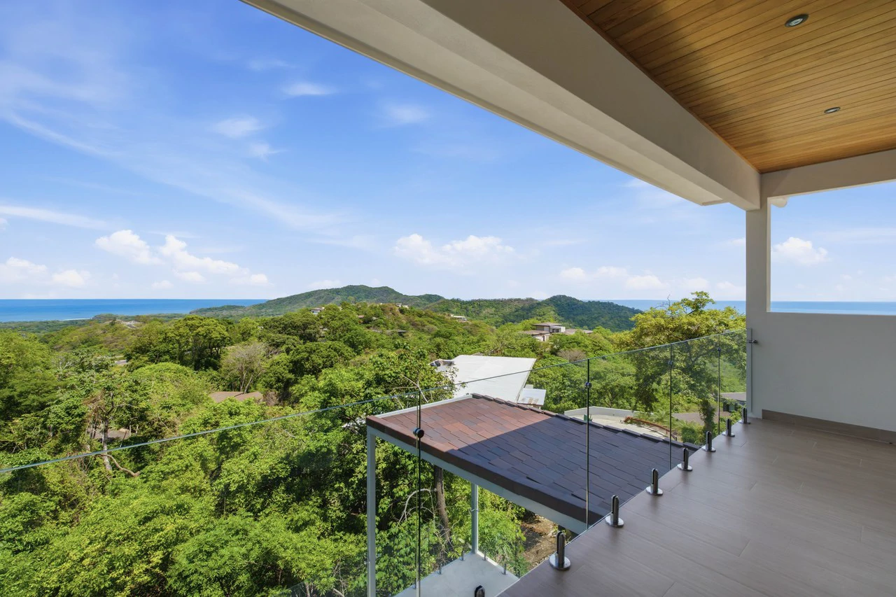 Casa Flores del Mar: Brand-New Contemporary Living with Pacific Ocean Views in Playa Grande - Gallery image 25