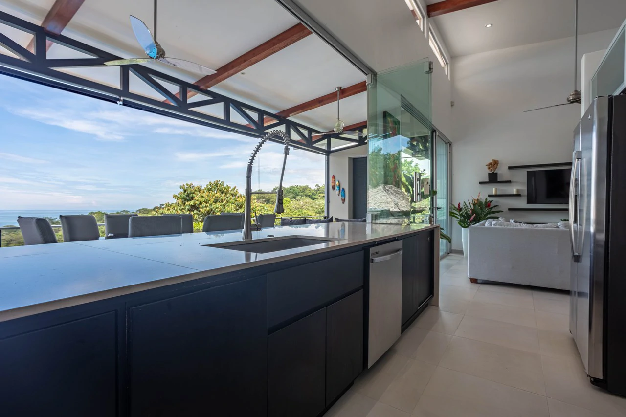 Luxury Villa with Guest House and Ocean Views of Costa Ballena - Gallery image 18
