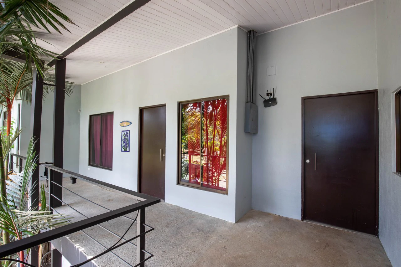 Apartment Hotel with Owners Suite, Fantastic Oportunity for Hostel in Uvita - Gallery image 11