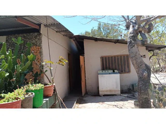 Huge Tico-Farm for sale with a big house in the mountains of Liberia, surrounded by nature and fantastic valley views - Gallery image 16