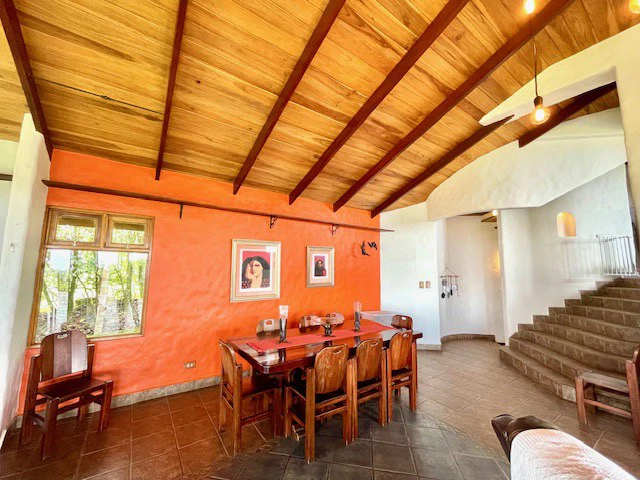Colonial-Contemporary House with Retractable Star Roof, Guest House, and Panoramic Views - Gallery image 18