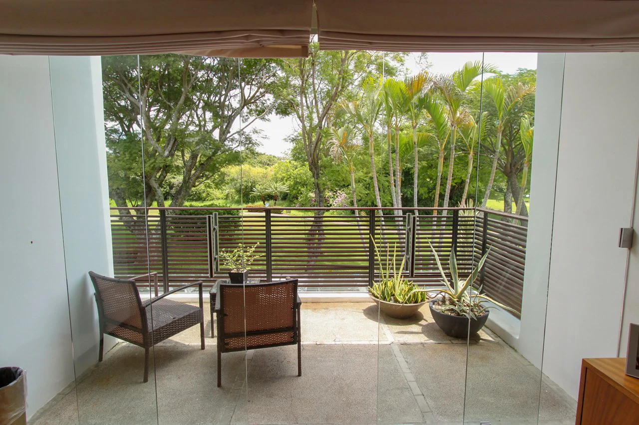Modern Golf Course Haven: Spectacular Home in Valle del Sol, Santa Ana - Gallery image 24
